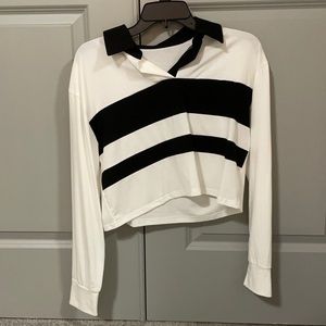 Forever 21 long-sleeve crop top, size S